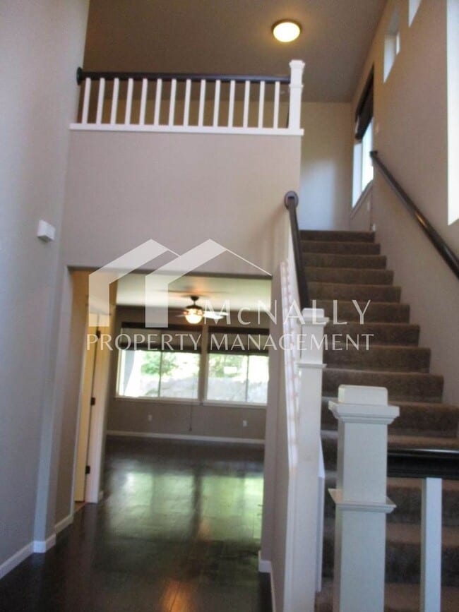 Building Photo - Lovely 4 bedroom 3 bath home in South Kitsap