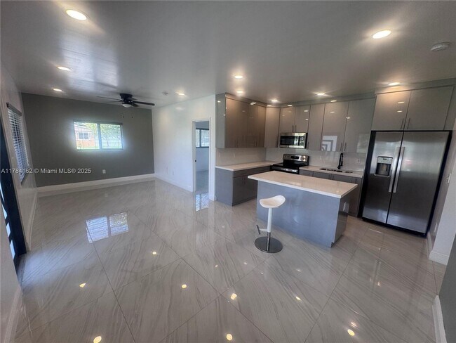 Building Photo - 2048 NW 99th Terrace