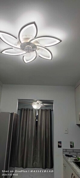 Building Photo - 1095 Green Meadows Dr