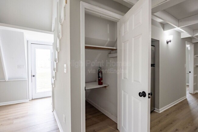 Building Photo - 90 Park St