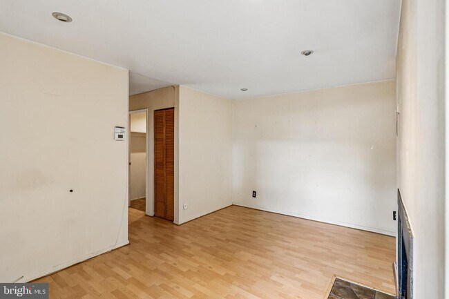Building Photo - 6005 Majors Ln