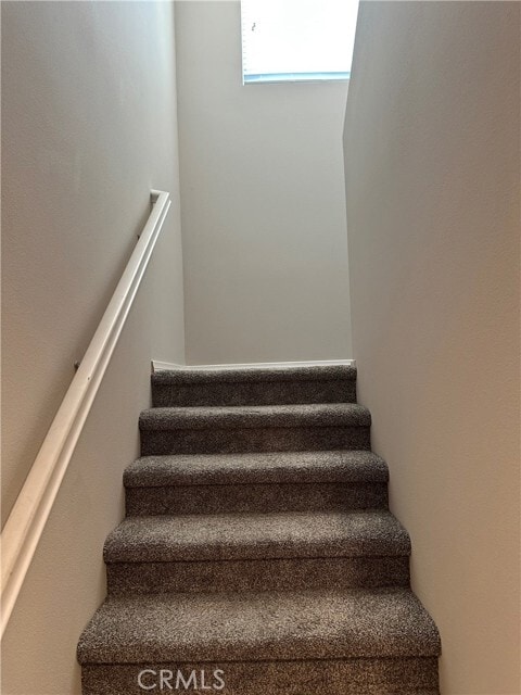 Building Photo - 29334 Linden Pl