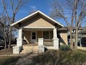 Building Photo - $1,250 - 2 bedroom / 1 bathroom - Single F...