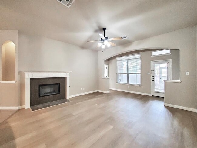 Building Photo - 2506 Mancuso Bend