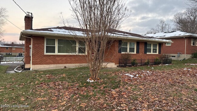 Building Photo - 6001 Applegate Ln