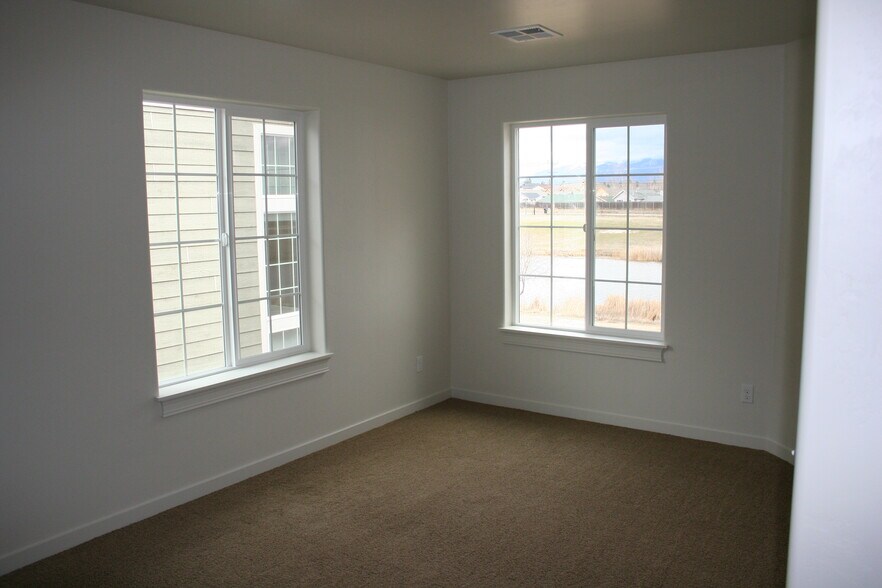 Building Photo - 29 Muskrat Dr