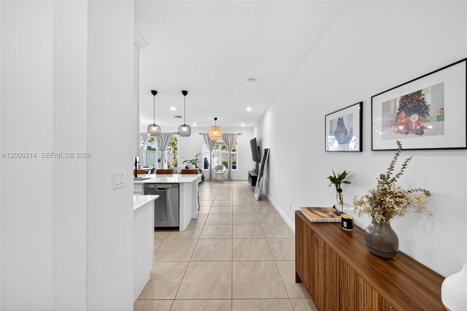 Building Photo - 4349 Veleiros Ave