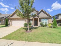 Building Photo - Great Location near Edgewater and Toyota F...