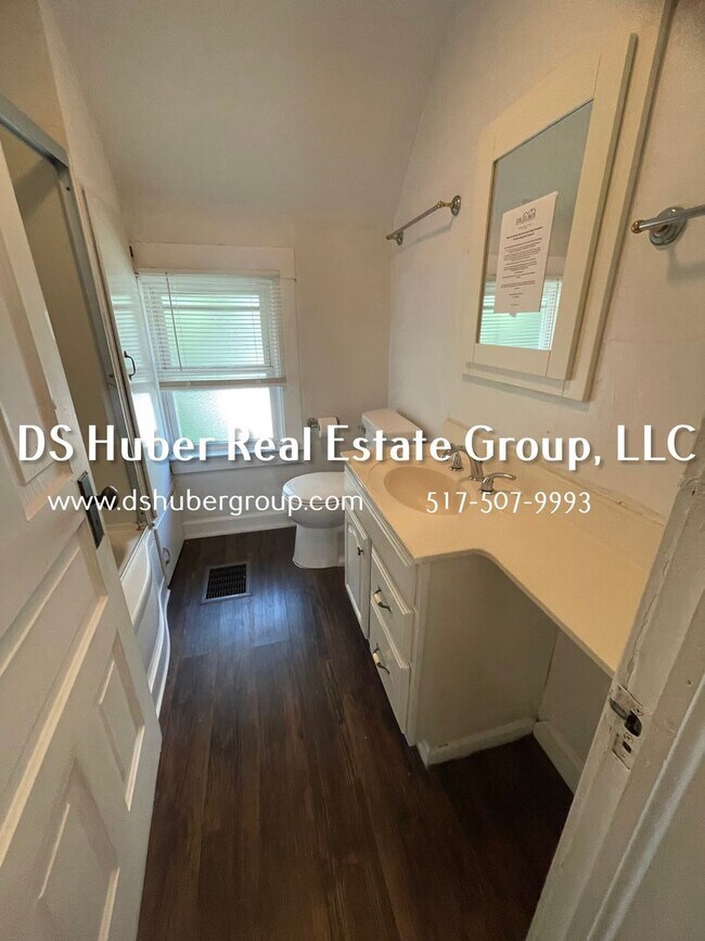 Building Photo - 132 S Magnolia Ave