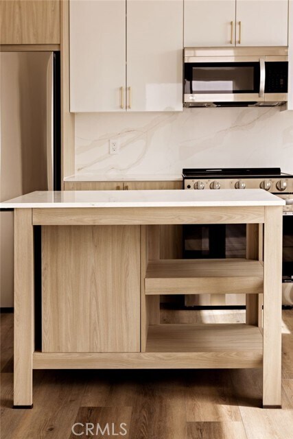 Building Photo - 21010 Erwin St