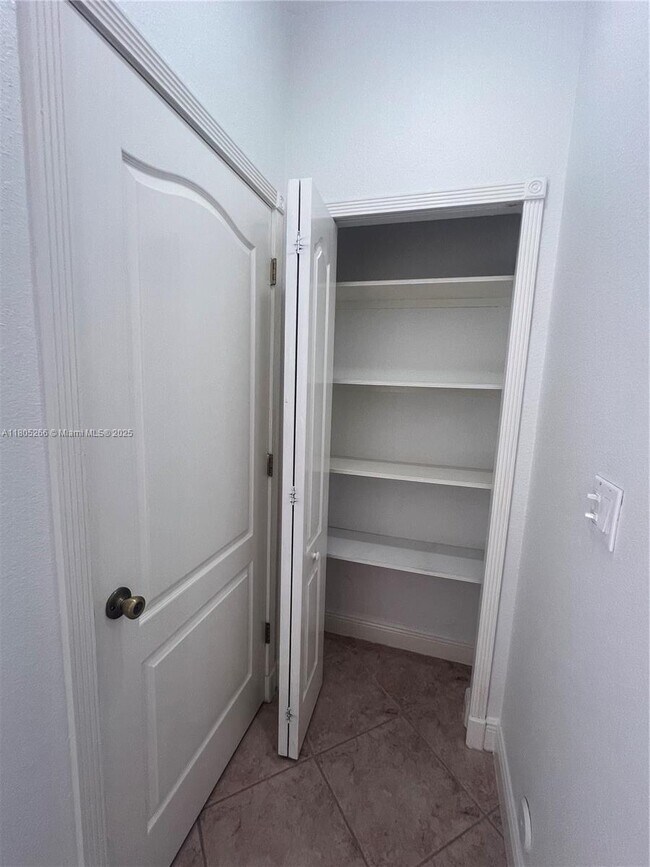 Building Photo - 2682 SW 139th Pl