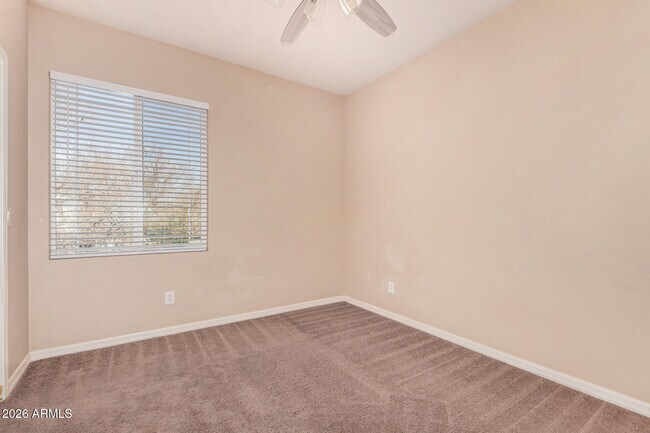 Building Photo - 3751 E Palo Verde St