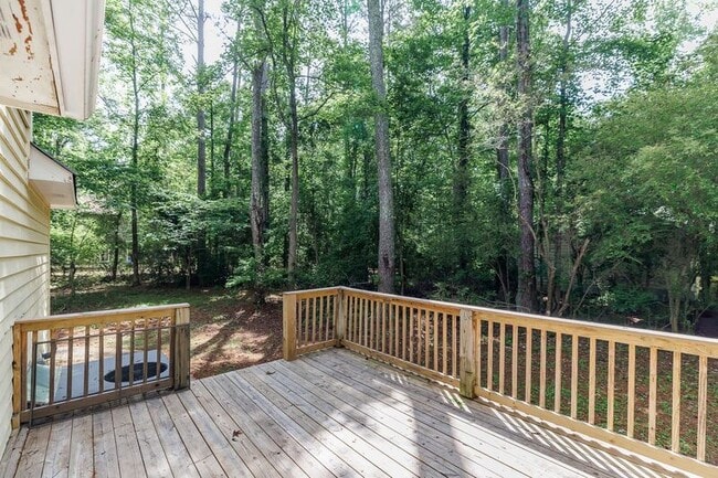 Building Photo - 145 Shadow Moss Dr