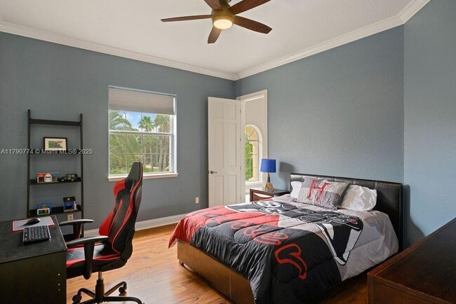 Building Photo - 2357 Alaqua Dr