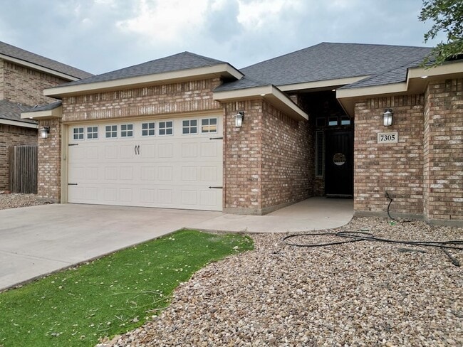 Building Photo - 7305 Bellini St