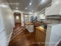 Building Photo - 407 Railroad Ave