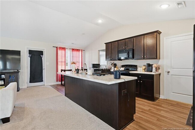 Building Photo - 50 Terrier Ct