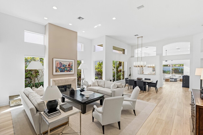 Building Photo - 6213 NW 21st Ct