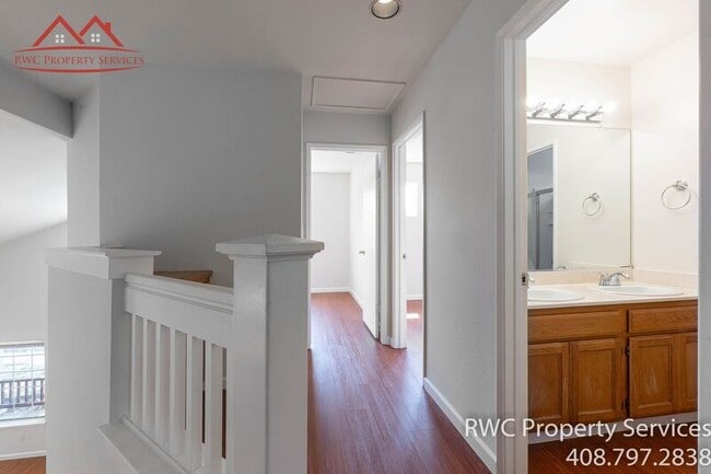 Building Photo - 1459 Chavez Way