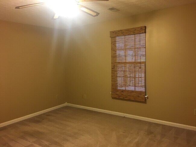 Building Photo - New Year = New Look (Fresh Paint Coming Soon)!