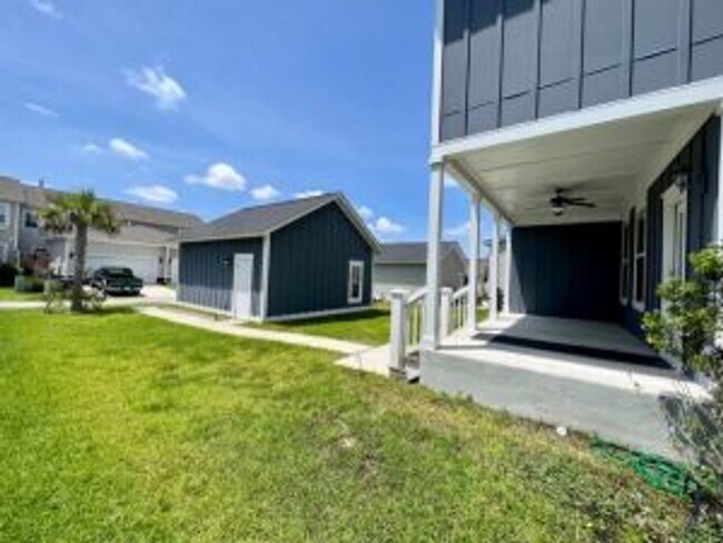 Building Photo - Carolina Park