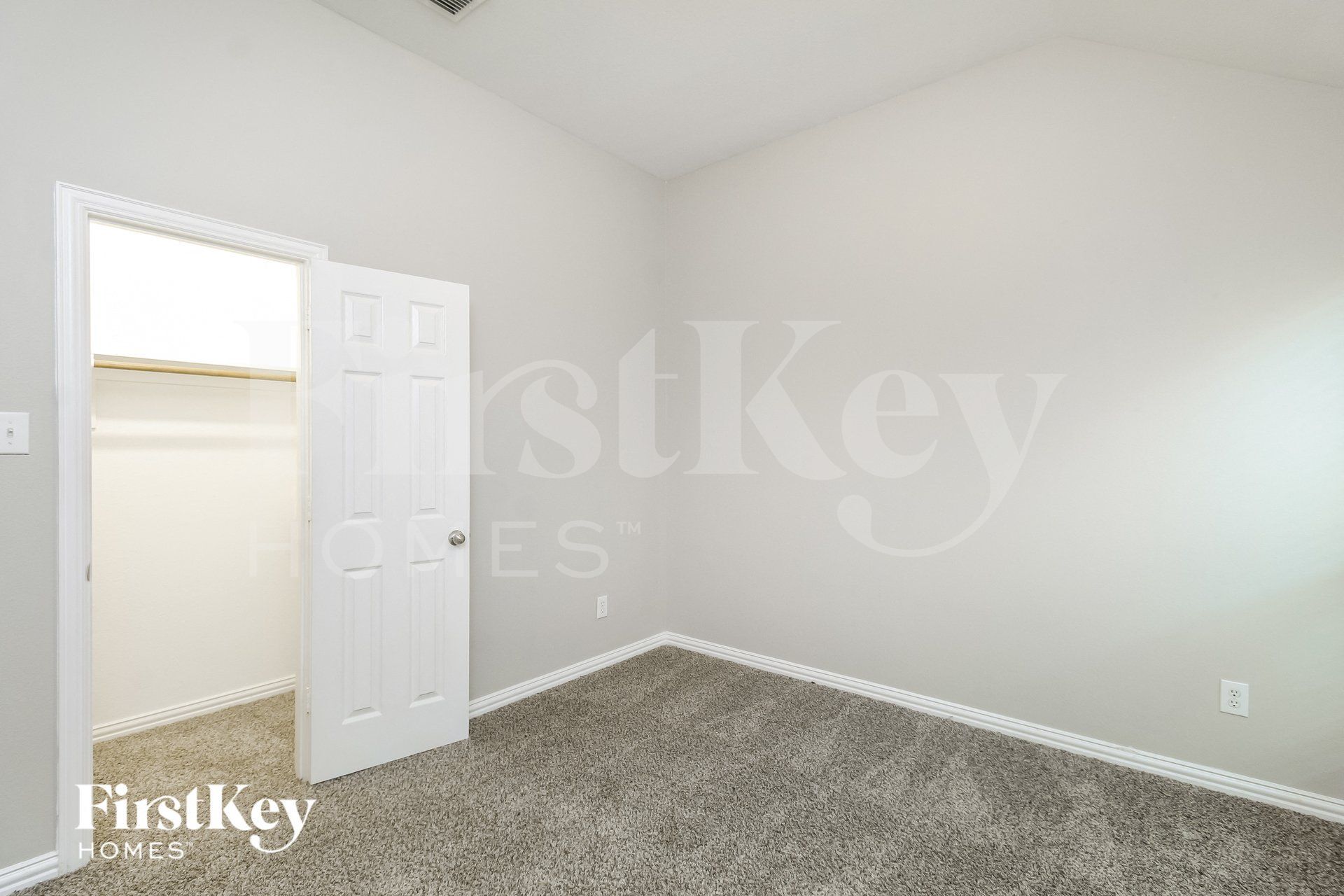 Building Photo - 1601 Lake Pine Dr