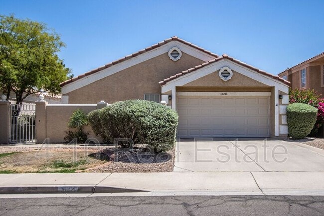 Building Photo - 16221 S 34th Way