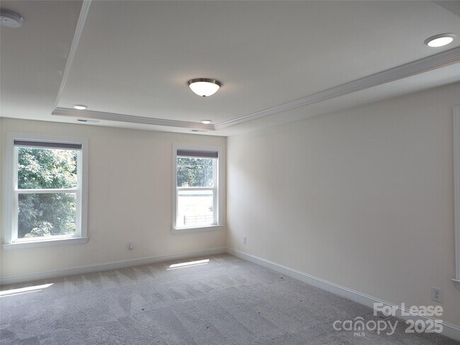 Building Photo - 2153 Bexar Trl