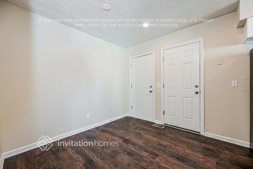 Building Photo - 16152 E Radcliff Pl