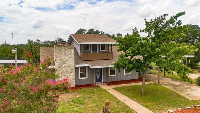 Primary Photo - 121 W Stonecastle Dr