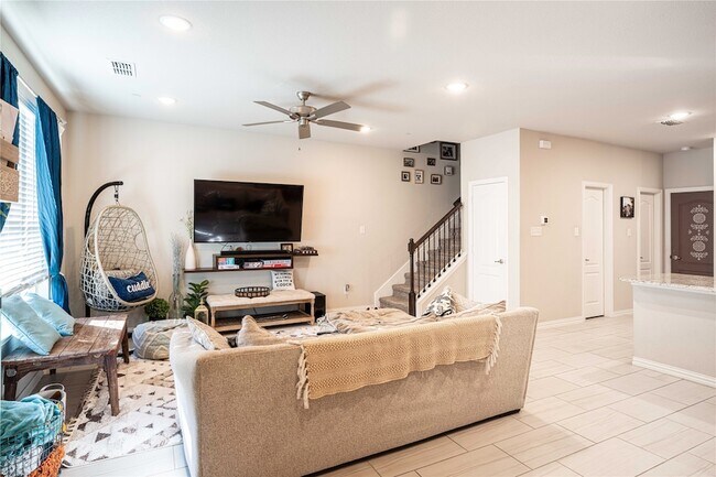 Building Photo - 3517 Cricket Dr