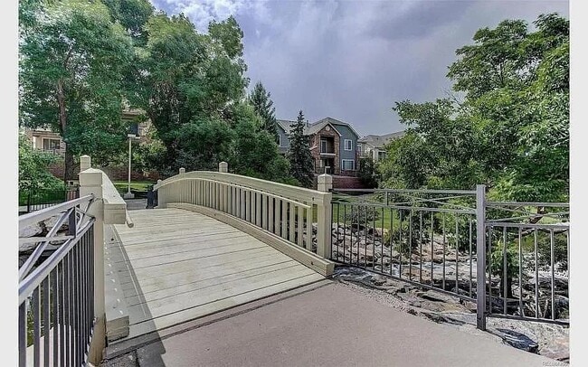 Building Photo - Lovely 2 bedroom townhouse in Centennial