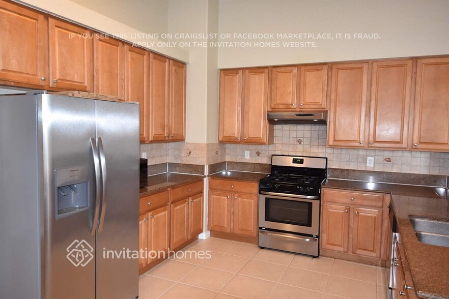 Building Photo - 6469 Bay Island Ct