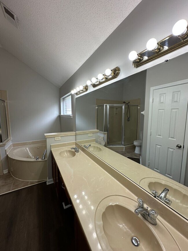Building Photo - 4762 Ridge Walk Ln