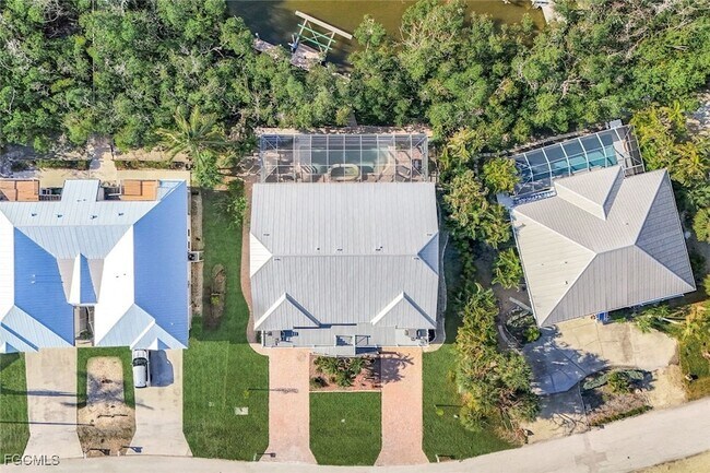 Building Photo - 21580 Indian Bayou Dr