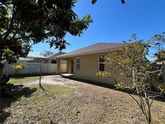 Building Photo - 5114 Santa Ana Dr