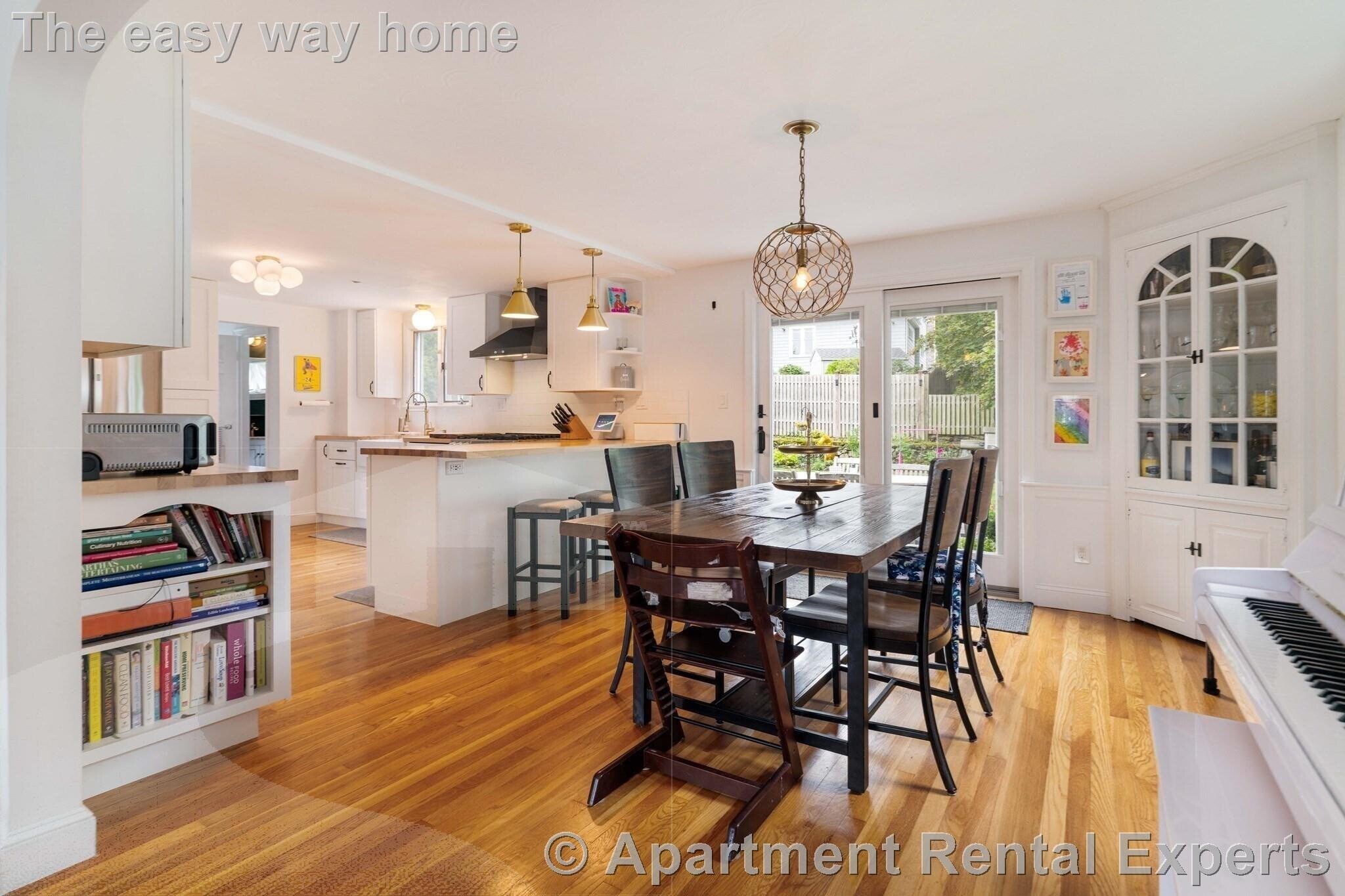 Building Photo - 19 Trenton St