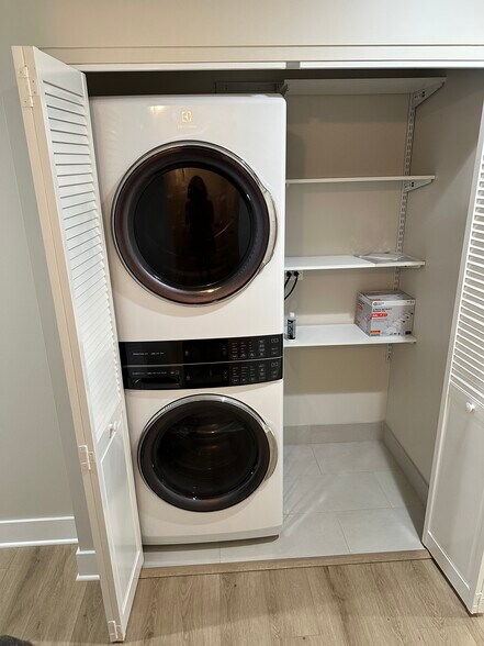In unit laundry - 330 Barton Ave