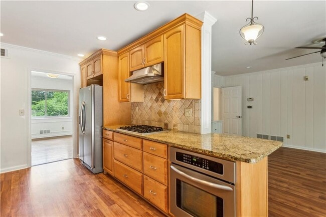 Building Photo - 3292 Ferncliff Pl NE