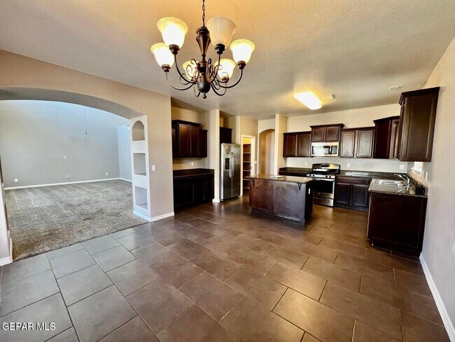 Building Photo - 11044 Bullseye St