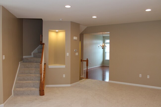 main floor - 343 Wealdstone Rd