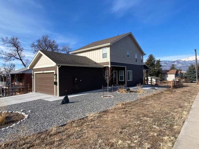 Building Photo - 1130 Swope Ave