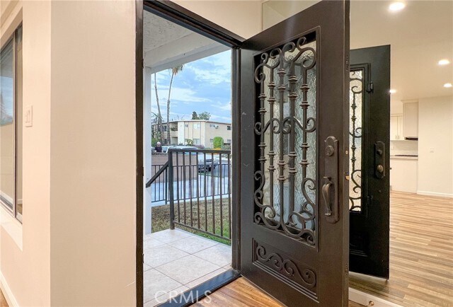 Building Photo - 341 N Florence St