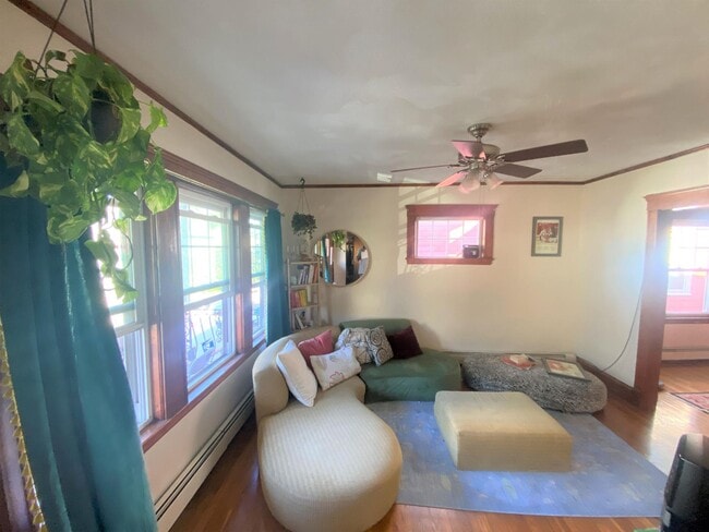 Primary Photo - 51 Sargent Ave