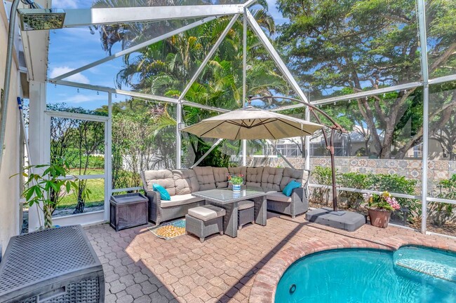 Building Photo - 17274 Ventana Dr