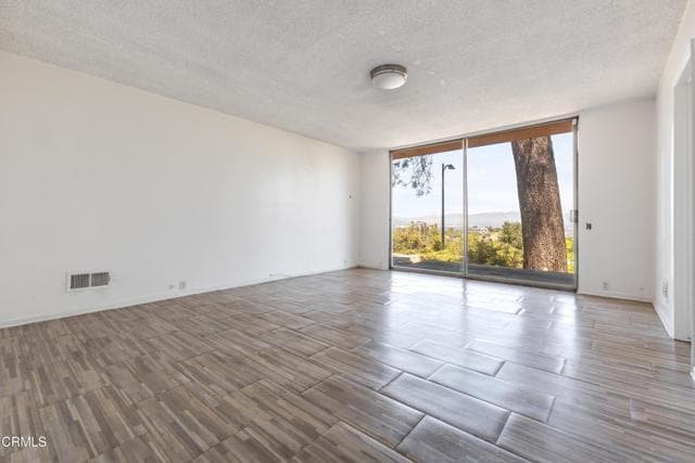 Building Photo - 16274 Dorilee Ln
