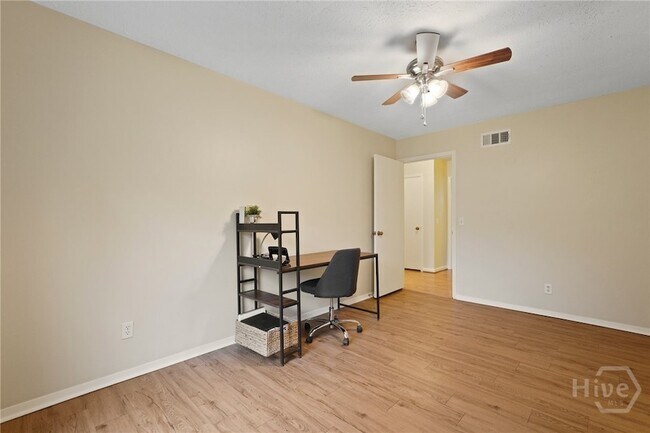 Building Photo - 609 Indigo Cir
