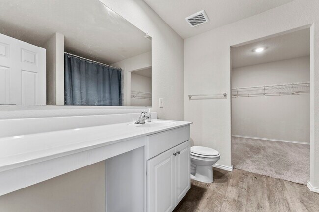 Building Photo - 7115 Mesa Cliffs