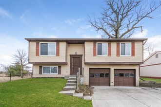 Building Photo - 9423 Big Ben Cir