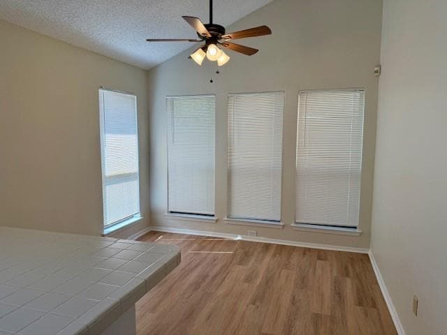 Building Photo - 2635 Sunlight Dr